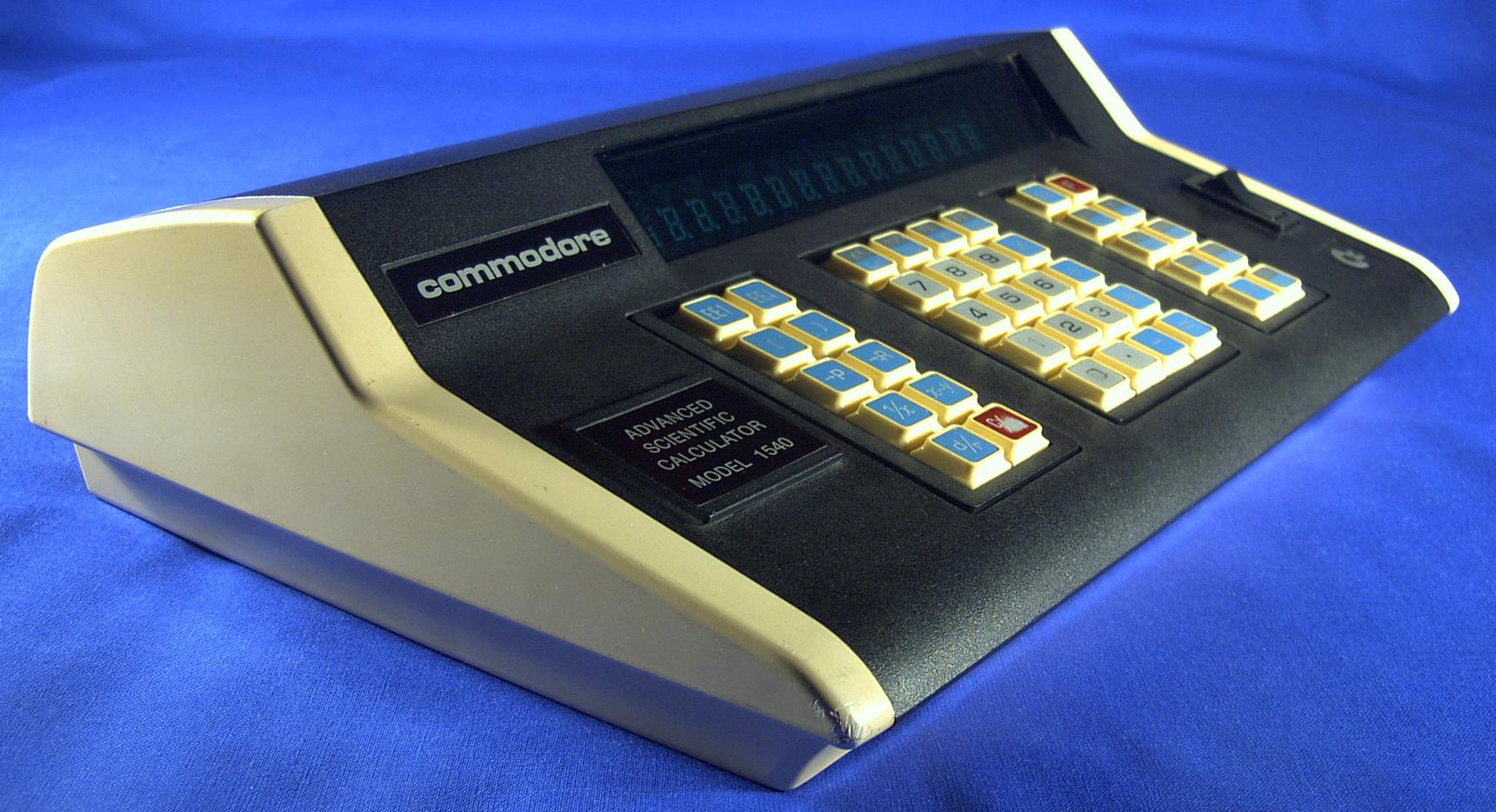 Commodore SR 1540, seitlich