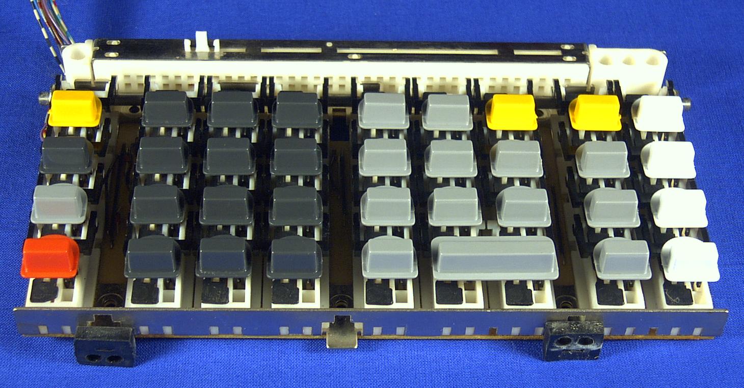 CD 603, Tastatur