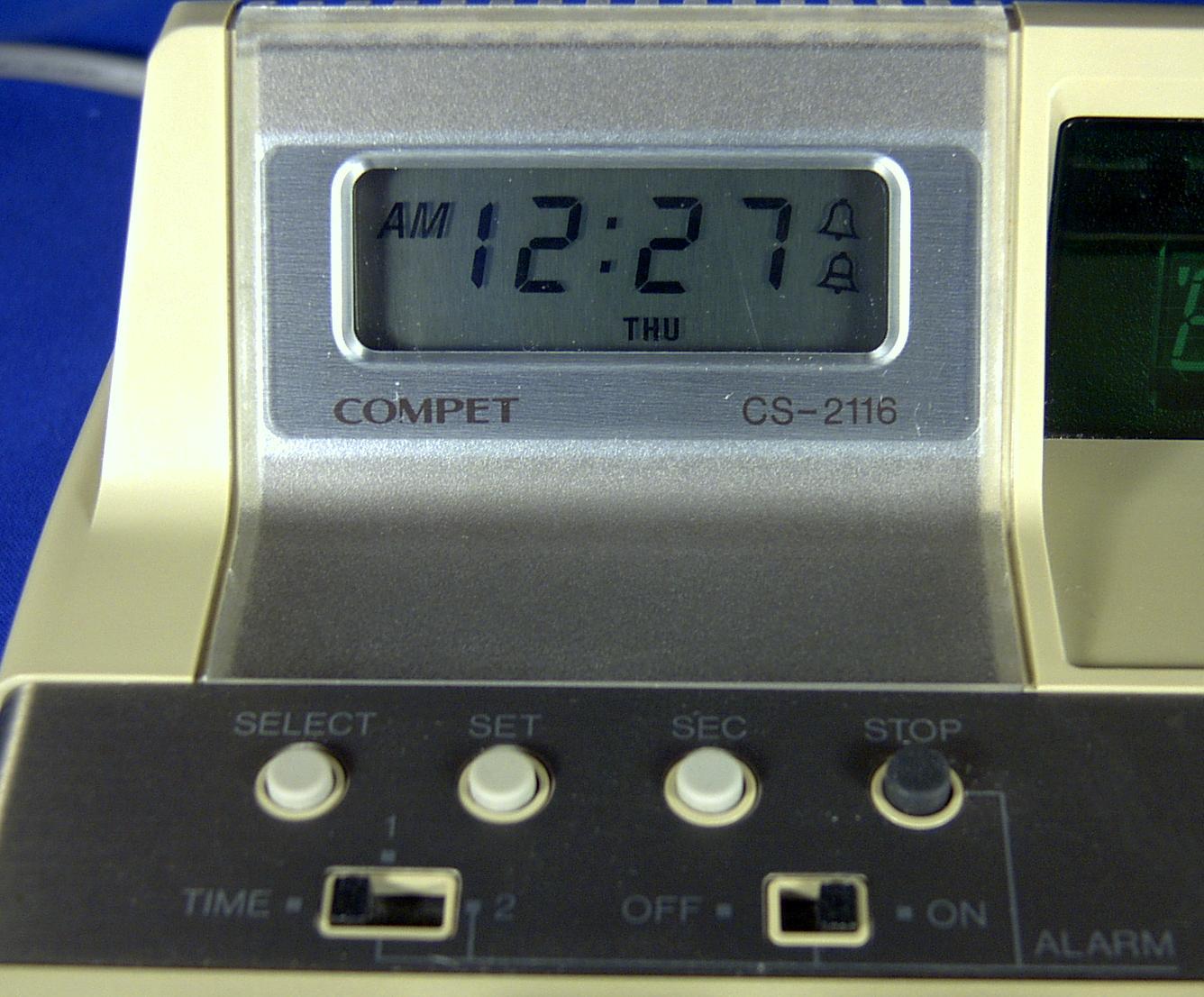 Sharp Compet CS-2116, Uhr